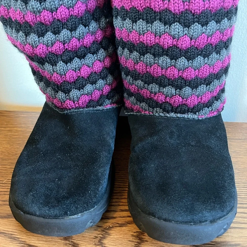 KEEN Black and Pink Boots Ripple Striped Knit Boots, Girls Sz 3
